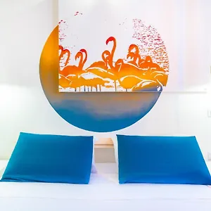 https://sunscape.in-sardinia.net